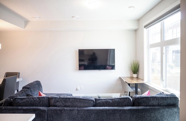 Newly built 2Bedroom 2bathroom Stylish Townhome with attached garage