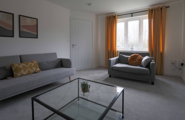 Newly Built 4Bed House 15 mins to Newport/Cardiff