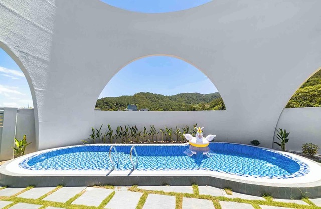 Newly Built Pool Villa/Ideal for Families & Groups/Free Pickup/BBQ