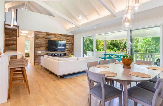 Newly Constructed home at Anini Beach