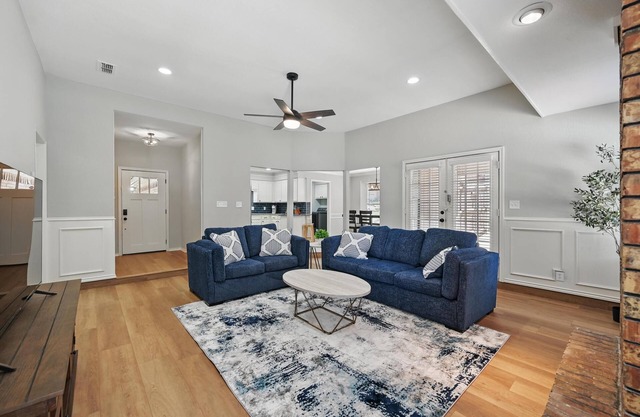 Newly Remodeled Texas Getaway w/Private Pool - Relax in Style!