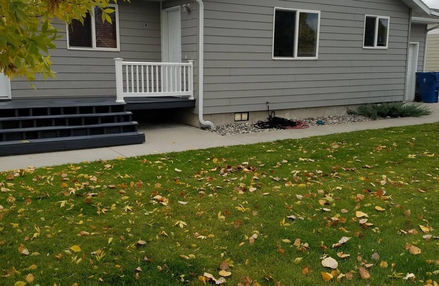 NEWLY REMODELED 2 BEDROOM 1 BATH