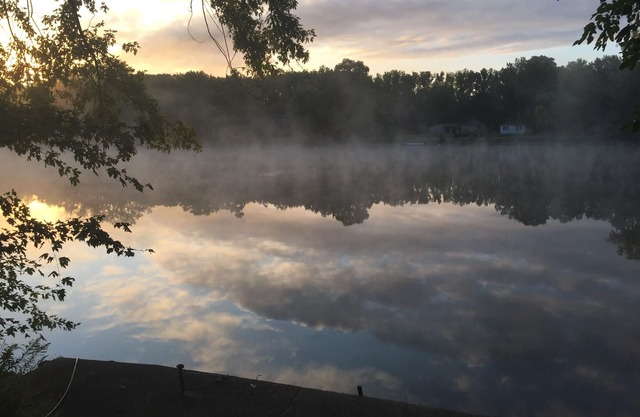Newly remodeled! Cozy river house near downtown Grand Rapids!