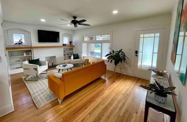 Newly remodeled | Close to airport | 3br, 1 ba