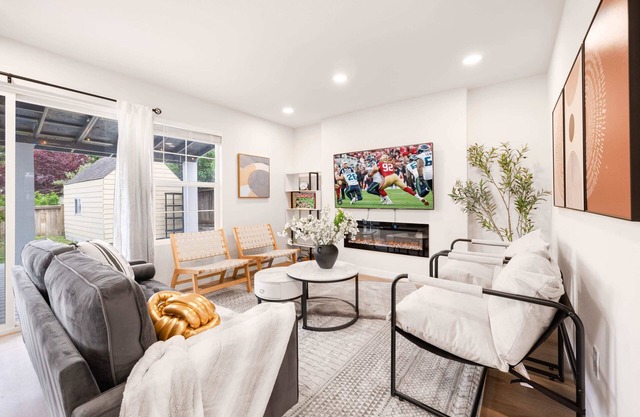 Newly Remodeled Hilltop 4B 2.5B Retreat with Gym