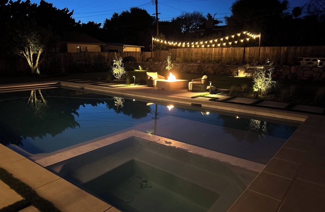 Newly-remodeled house with brand new 40' pool, spa, built-in bbq and bocce