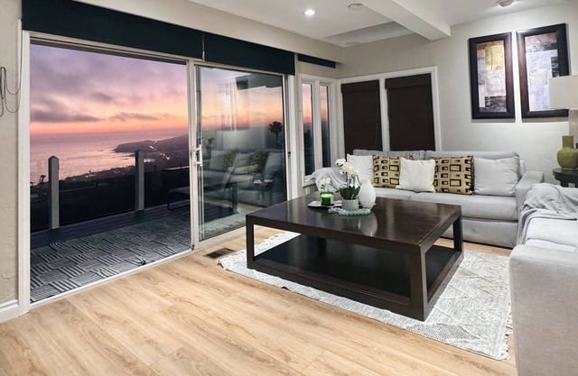 Newly Remodeled Luxury Laguna House, Oceanview
