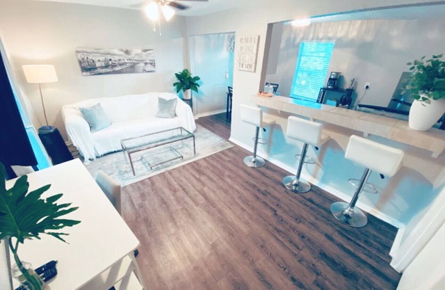Newly Remodeled Oasis | Fast WiFi + Vit C Shower