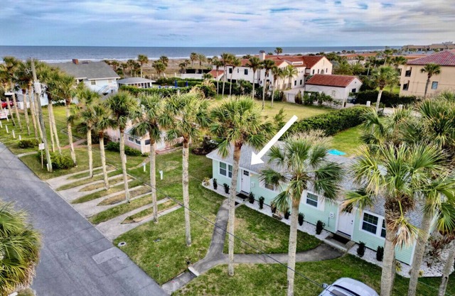 Newly Renovated 1 Bedroom + Office/Den Cottage on Oceanfront Property with Pool Access - St. Augustine Beach