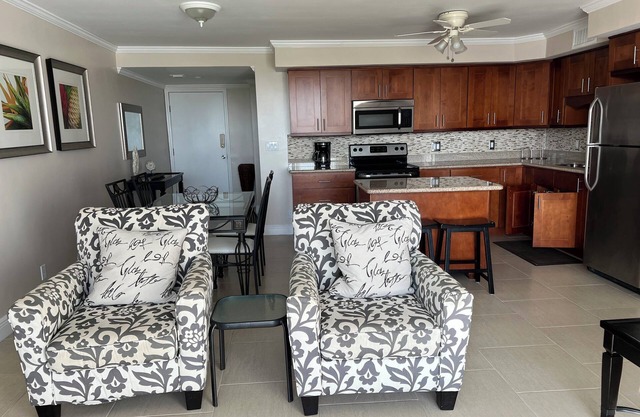 Newly Renovated 1000 Sq/ft Ocean View, Coral Beaches, Freeport, Grand Bahamas