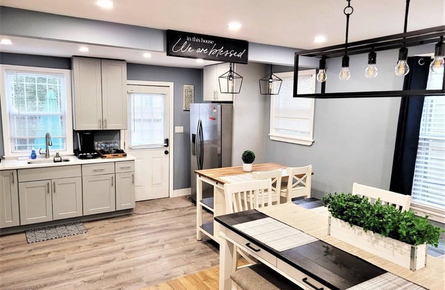 Newly renovated 3 bedrooom home in Queens NYC! JFK/LGA/.UBS Arena