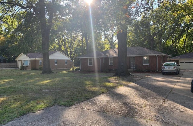 Newly renovated 5BR near Graceland, Elvis Presley