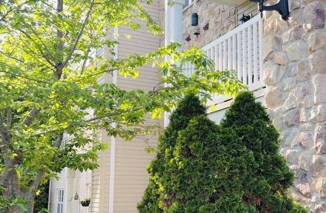 Newly renovated condo near PTI Airport.