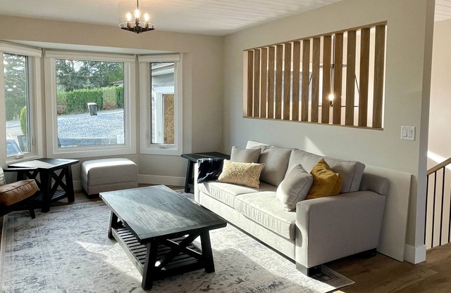 Newly Renovated Home Orchards!
