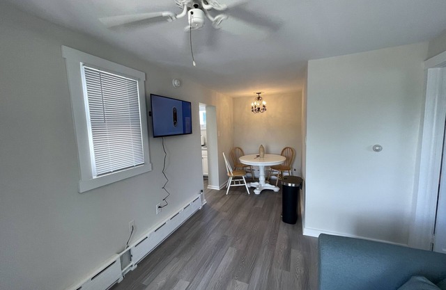 Newly Renovated, Just off Asbury Avenue, Blocks from the beach, Sleeps 6!