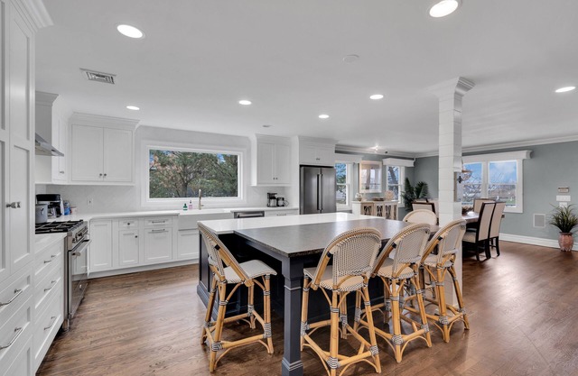 Newly renovated kitchen! 2 weeks left in summer!