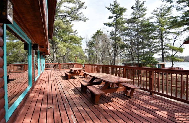 Newly renovated large space - great for groups