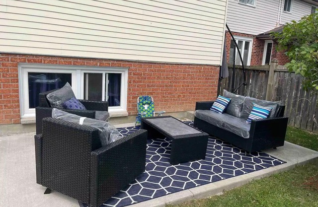 Newly Renovated Private 2 bedroom basement apt