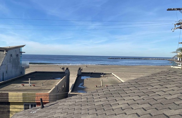 Newly renovated Playa House located steps from the sand!