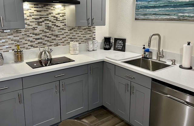 Newly renovated single story townhome/walk all of old town Scottsdale in minutes