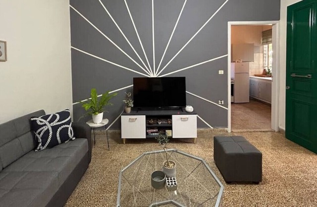 Nexus 2-Bedroom Apartment in Achrafieh