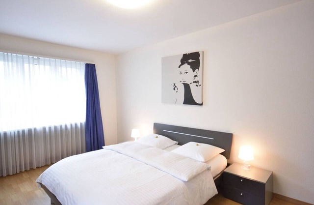 Nice 1BR flat in the city center (Crown 3)