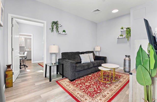 Nice 1BR Near Encore Boston 7375