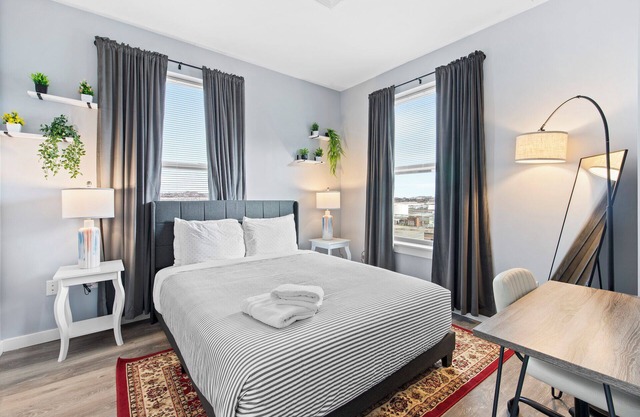 Nice 1BR Near Encore Boston 3684
