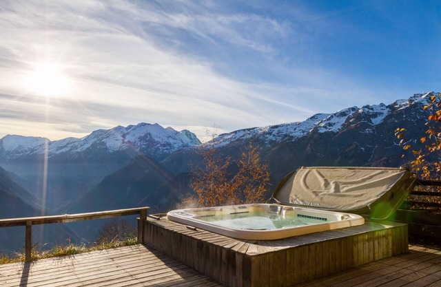 Nice and spacious apartment in a spa-pool -sauna- sublime view