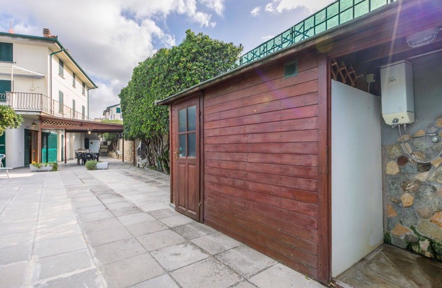 Nice apartment for 7 guests with WIFI, A/C, TV, patio, pets allowed and parking