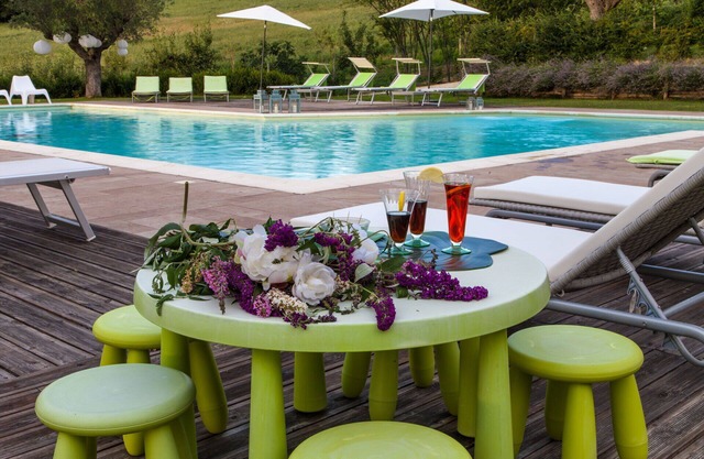 Nice apartment for 3 guests with pool, A/C, WIFI, TV, pets allowed and parking