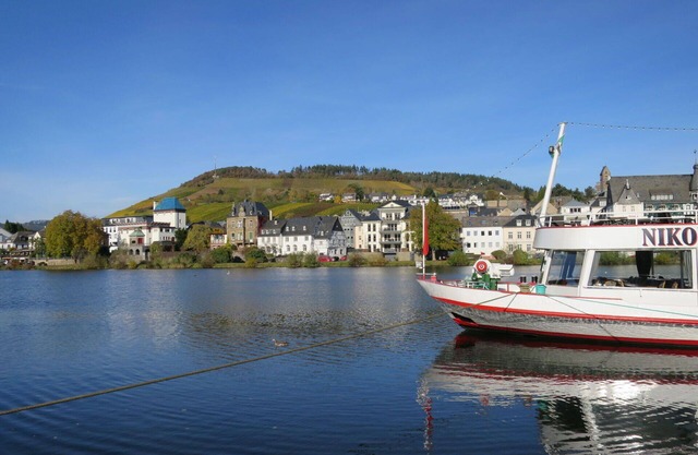 Nice apartment for 19 guests with hot tub, WIFI, TV, patio, pets allowed and parking