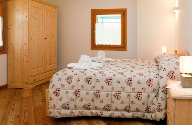 Nice apartment for 2 guests with WIFI, TV, patio, pets allowed and parking