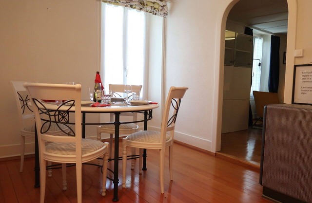 Nice apartment for 4 guests with WIFI, TV, patio, pets allowed and parking