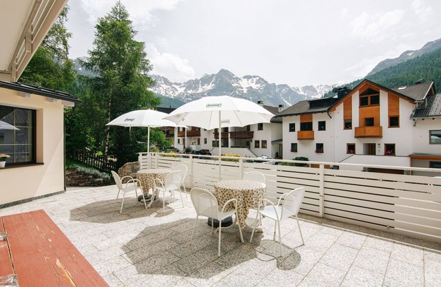 Nice apartment for 5 guests with WIFI, TV, terrace, pets allowed and panoramic view