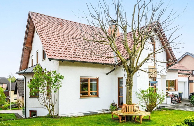 Nice apartment for 5 people with WIFI, TV, terrace, pets allowed and parking