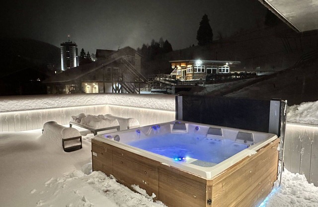 Nice apartment for 6 people with hot tub, WIFI, TV, terrace, panoramic view and parking