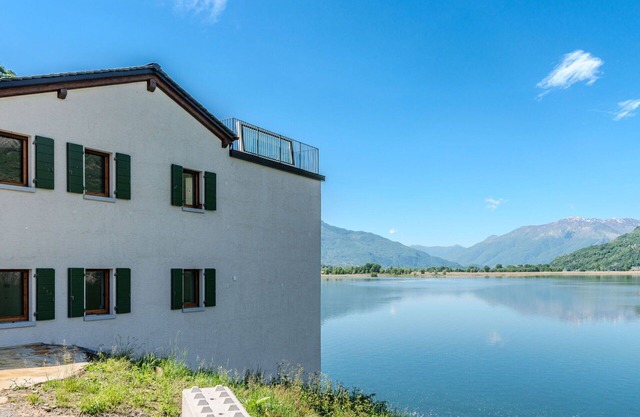 Nice apartment for 6 people with WIFI, A/C, TV, terrace and parking
