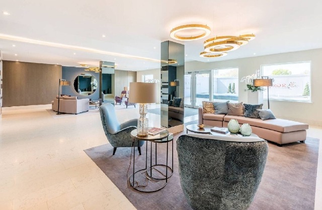 Nice apartment for rent with private elevator