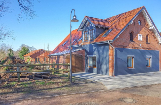 Nice apartment in Loxstedt with kitchen