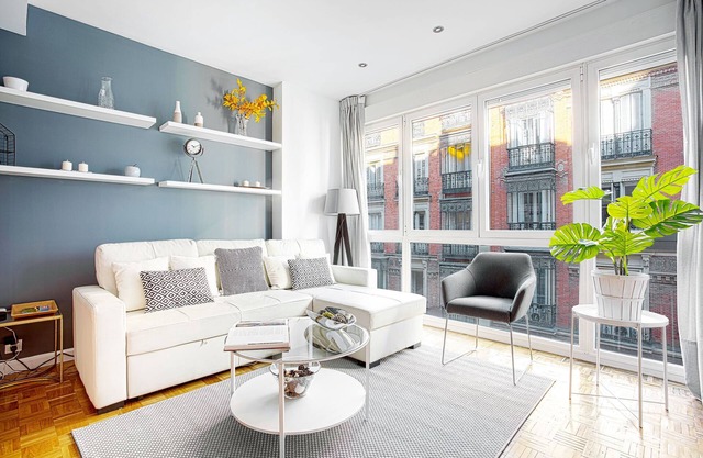 Nice Apartment near Retiro Park. Retiro I