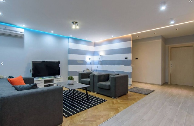Nice, Bright and New Apartment in city center