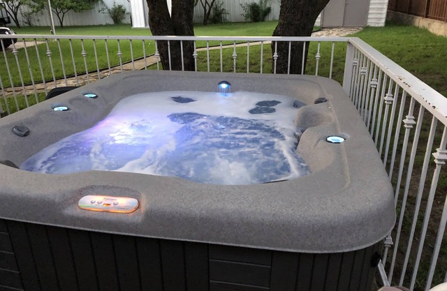 Nice Dallas House on Big One Acre Fenced & Gated Property - Hot Tub! Events OK!
