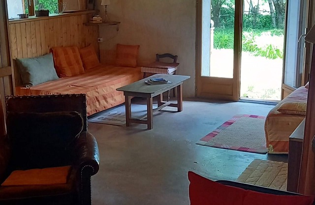 Nice equipped and quiet country house