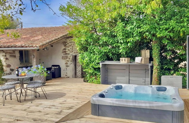 Nice home in Exideuil-sur-Vienne