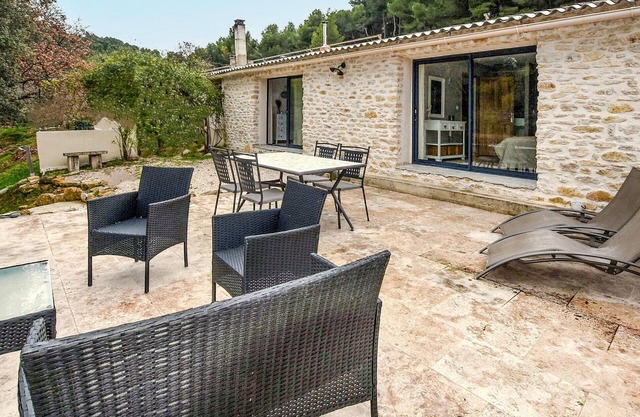 Nice home in La-Roque-sur-Pernes