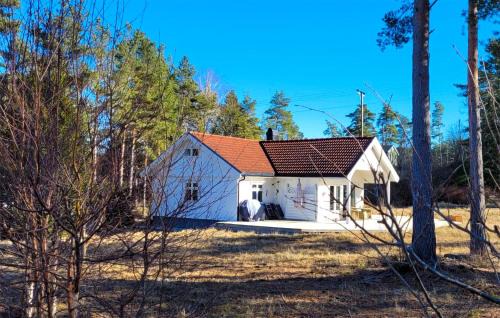 Nice Home In Berg I Østfold