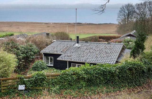 Nice home in Børkop with house sea view