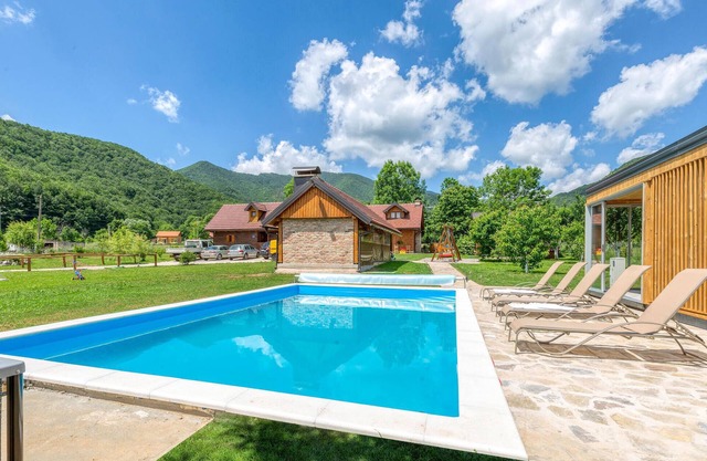 Nice home in Gospic with sauna