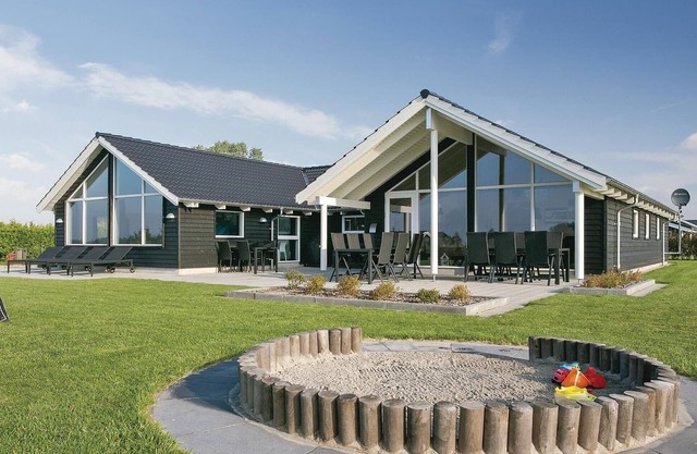 Nice home in Stege with sauna